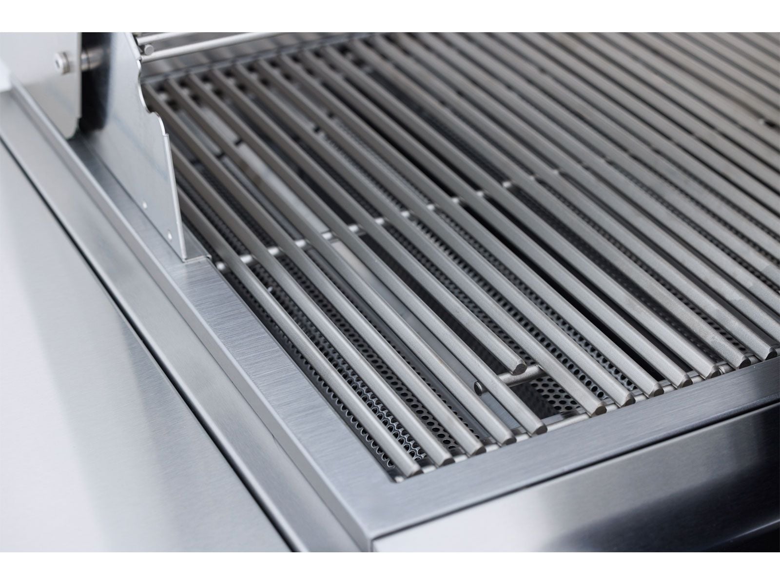 Blaze BCM 32-in 4-Burner Freestanding Gas Grill