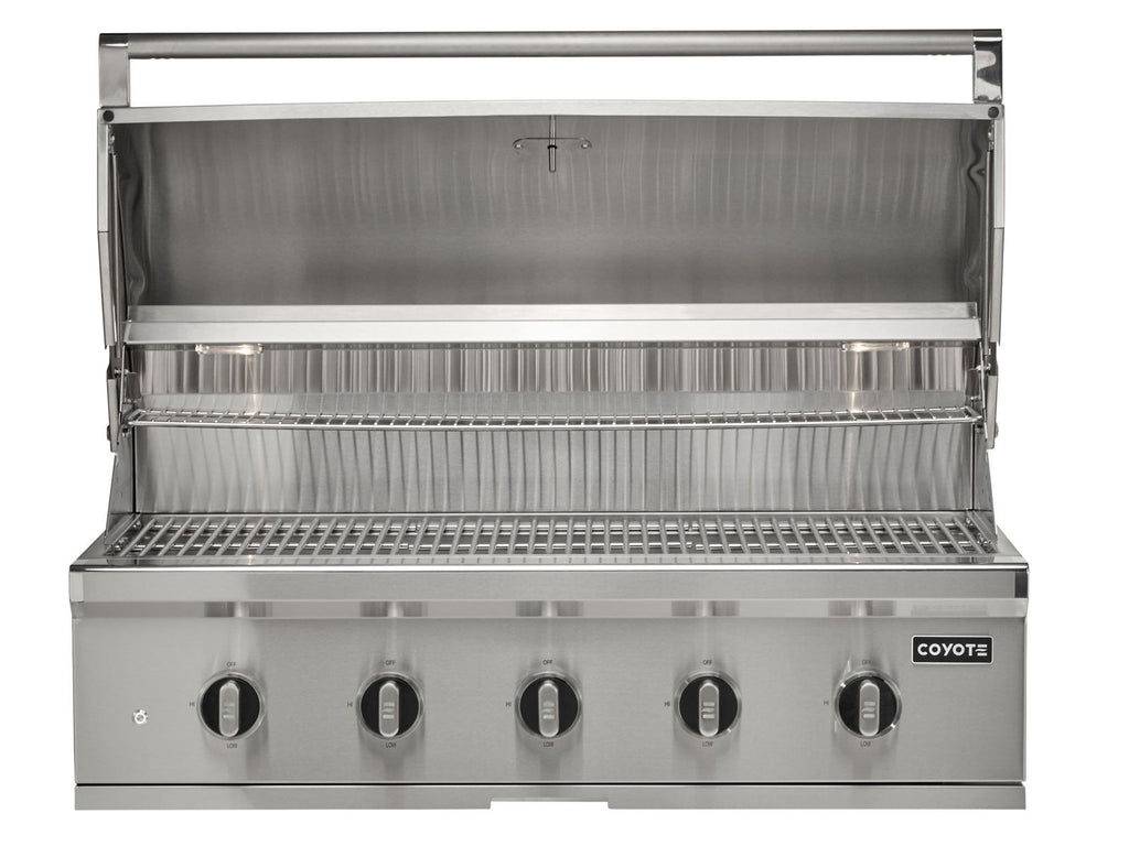 coyote 3-piece cl-series 42-inch 5-burner gas grill outdoor kitchen package