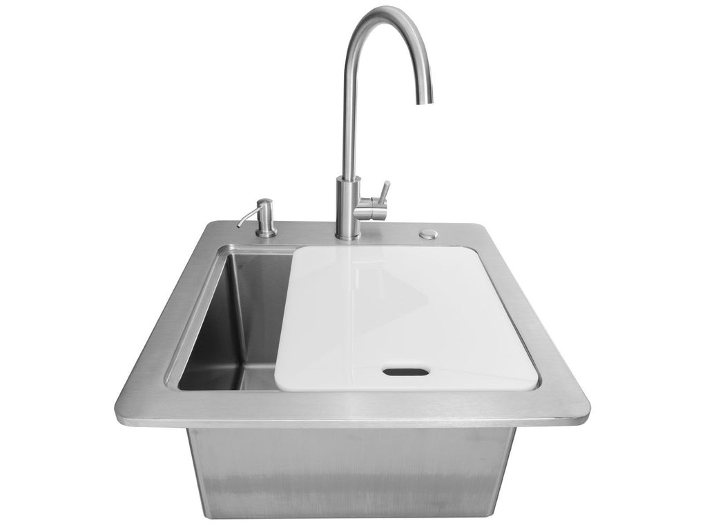 Coyote 21-inch sink with faucet, drain, soap dispenser