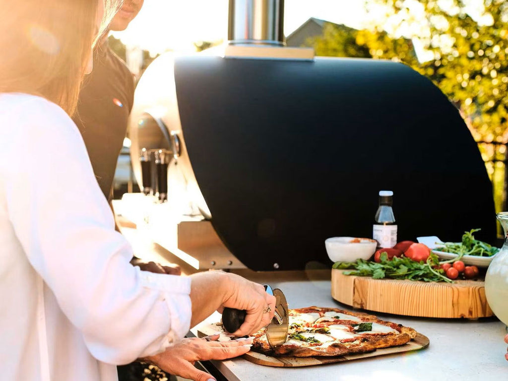 coyote 40-inch duomo wood-fired pizza oven - matte black