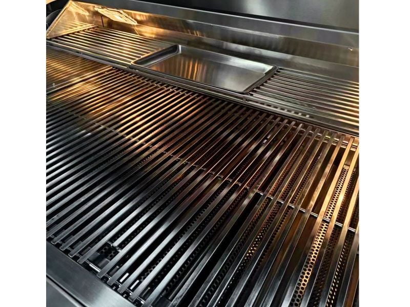 TrueFlame 32-Inch 4-Burner Built-In Grill with Rear Infrared Burner and Grill Lights
